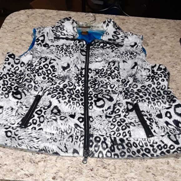 Multiples Jackets & Blazers - Reversible Cheetah Vest